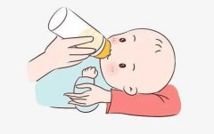 君乐宝优萃VS飞鹤臻爱飞帆，哪款奶粉更胜一筹？