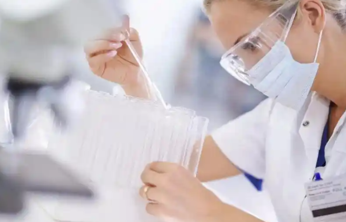 移植后多久可以验孕？用试纸还是抽血更准确？