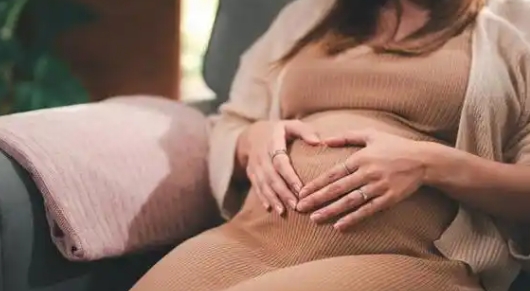 B超监测时,医生说的“卵泡数量”和“大小”是什么意思?